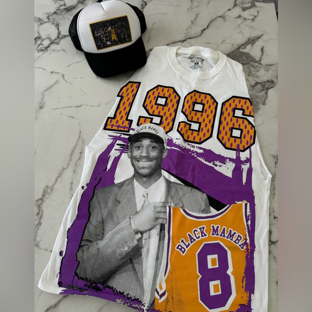 Kobe Bryant Tee & Snapback Hat Bundle